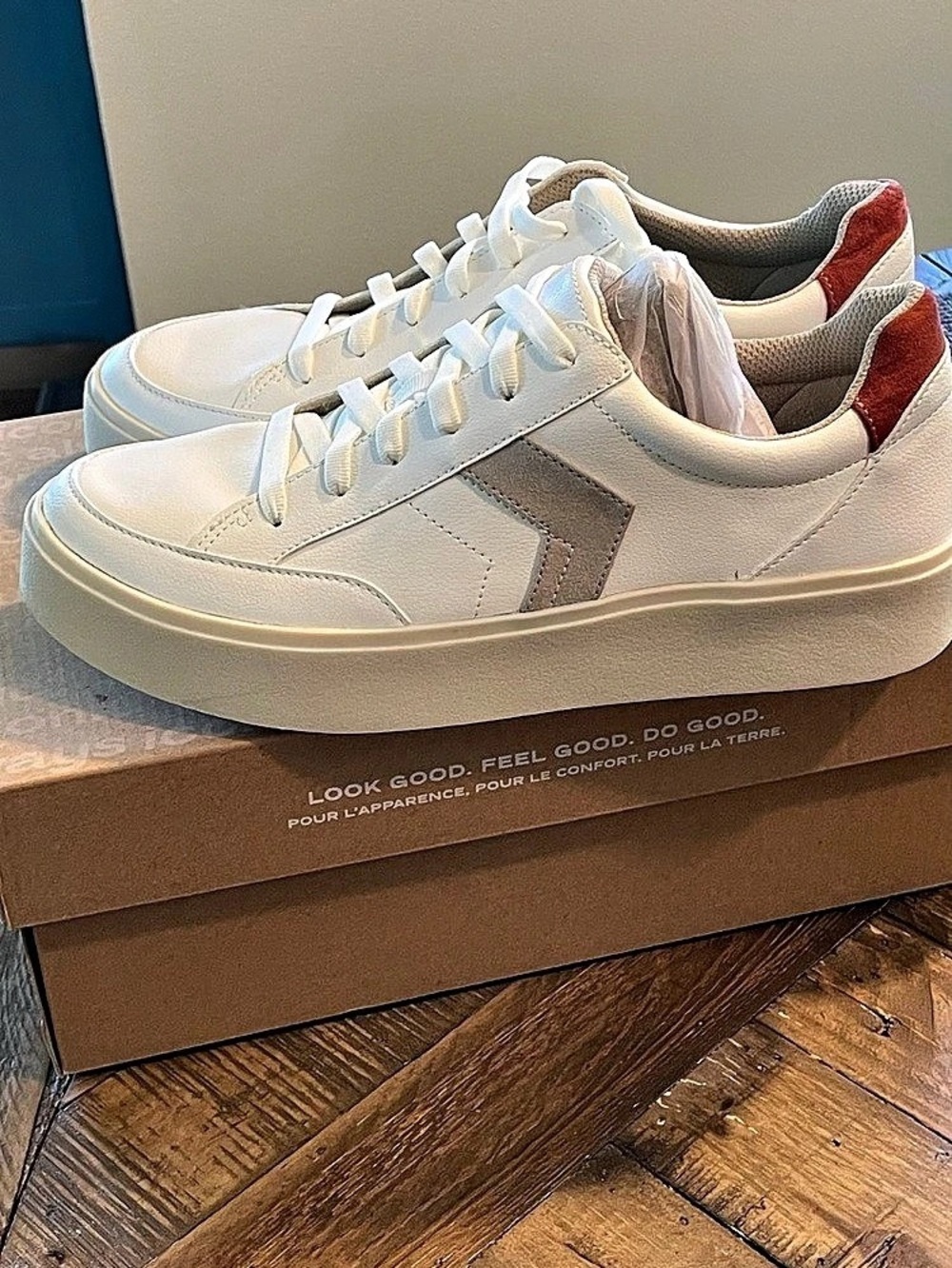 Dr. Scholl's Madison Lace White Women's White & Red Sneakers US 9.5 M